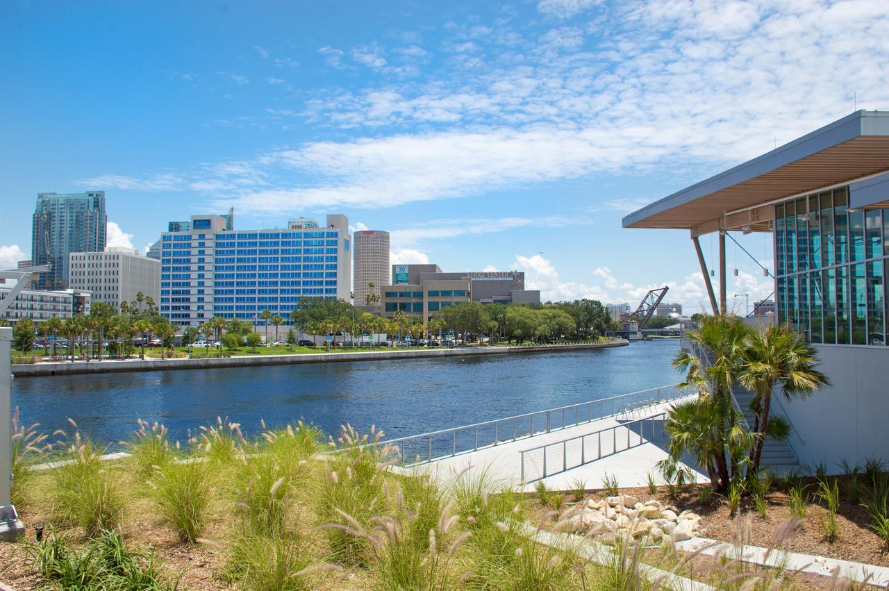 The Barrymore Hotel Tampa Riverwalk Exterior photo