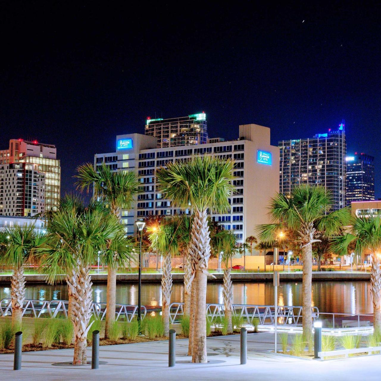 The Barrymore Hotel Tampa Riverwalk Exterior photo